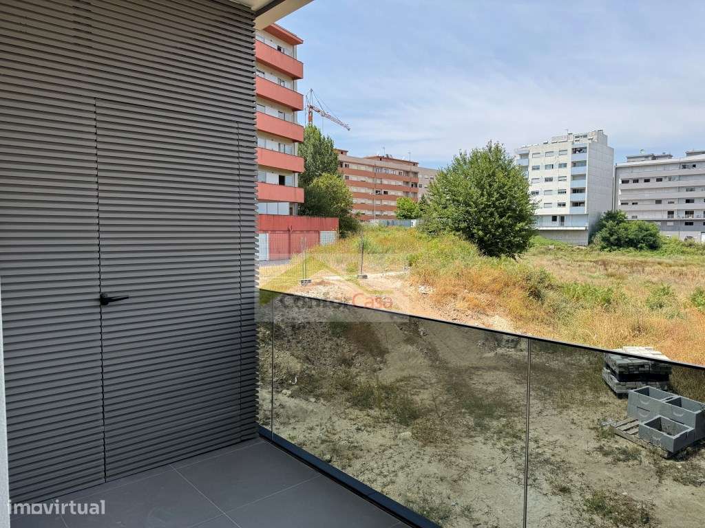 Excelente T1 -cozinha equipada, ar condicionado , lugar de garagem - Grande imagem: 5/10