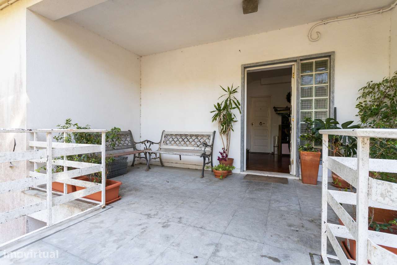 Andar de Moradia T4  com jardim - Zona Premium de Alcabideche-12