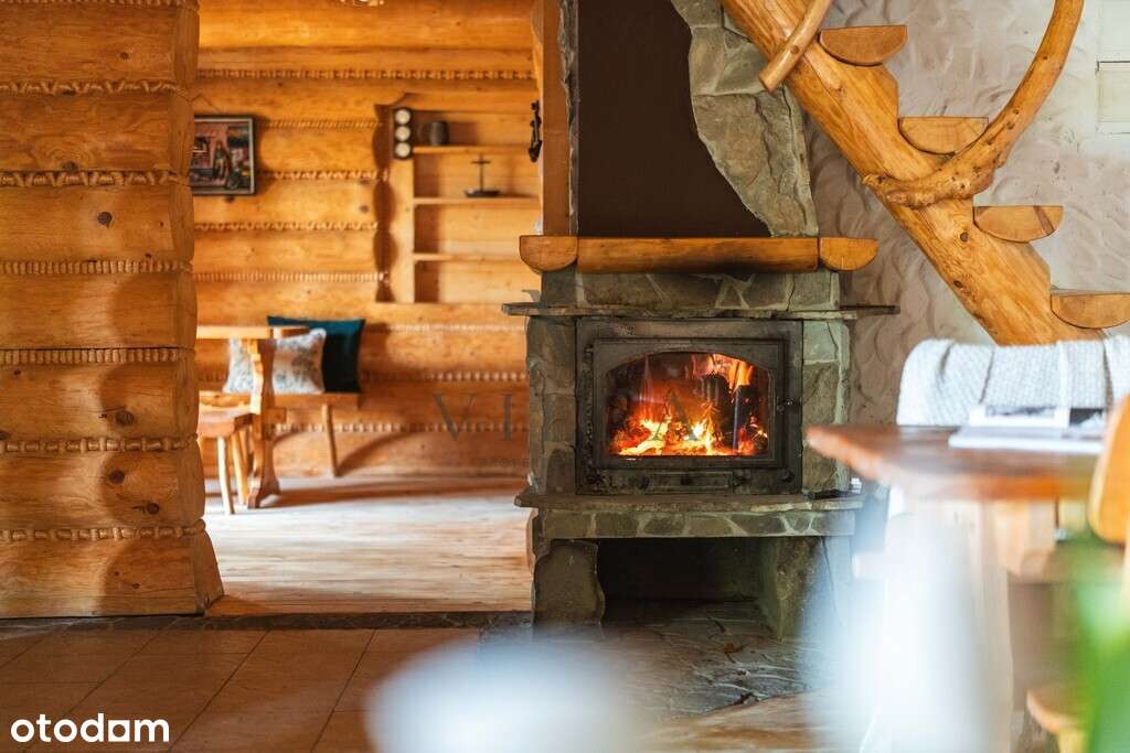 Górska Chatka Otoczona Górami I Lasem - Pełny obrazek: 4/15