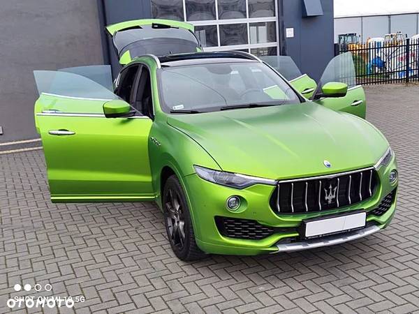 Maserati Levante Q4 Executive - 11