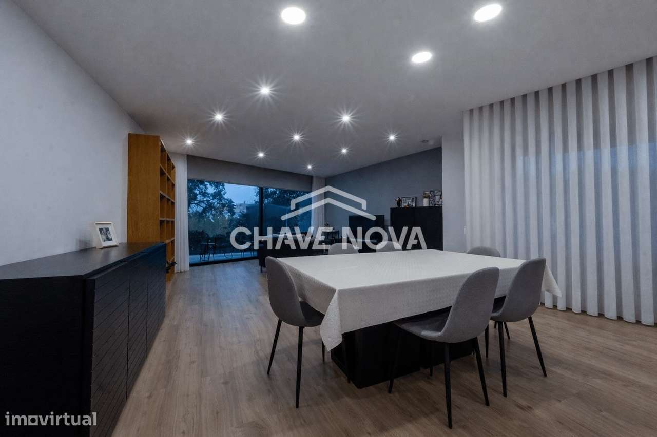 Moradia T4 de Luxo em Milheirós - Grande imagem: 5/25