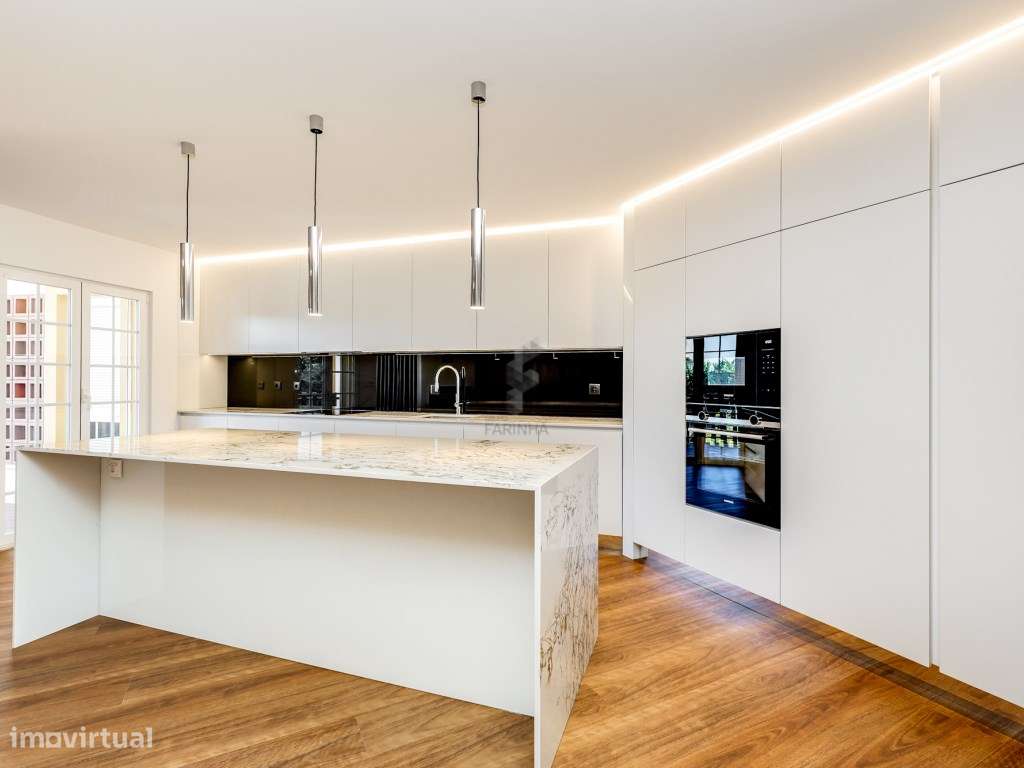 MAGNIFÍCO T4, no Condomínio fechado Páteo da Beloura, novo a estrea... - Grande imagem: 4/49