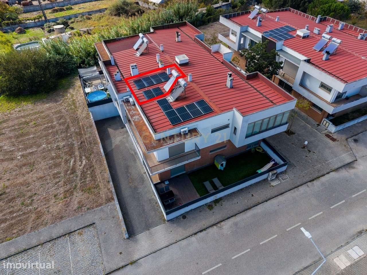 T3 com Terraço de 63 m² e Garagem de 70 m² | Comeira, Marinha Grande-35