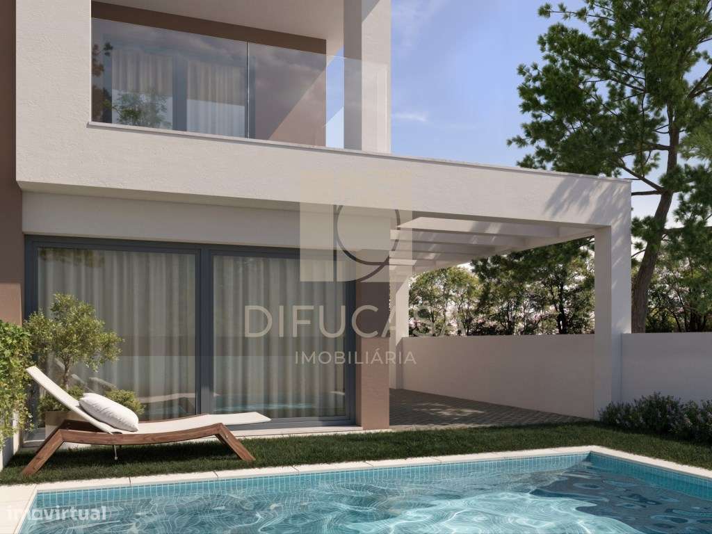 R283 - Moradia Geminada T3 no centro de Fernão Ferro - Grande imagem: 4/10