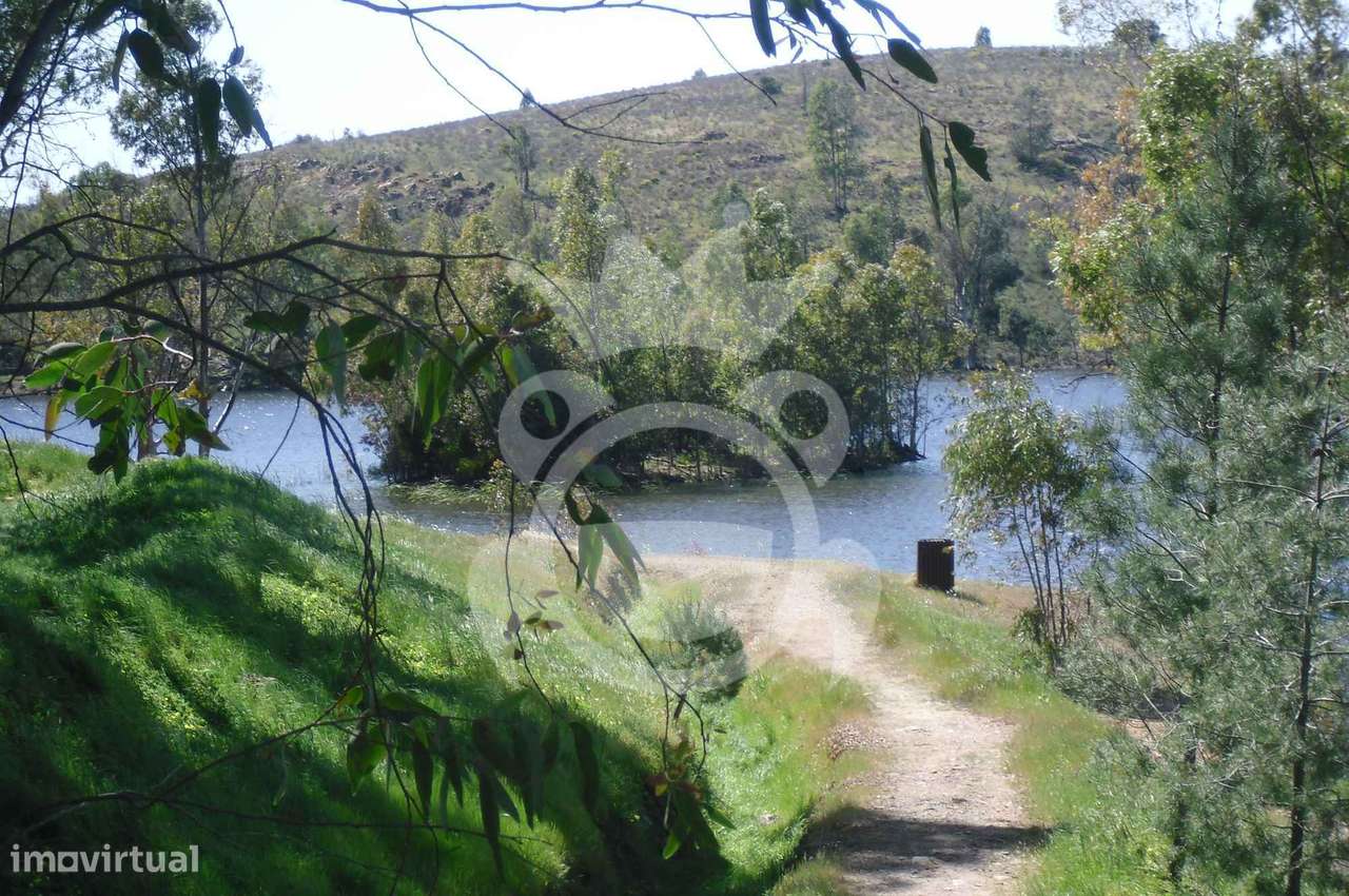 LOTE DE TERRENO PARA CONSTRUÇÃO-17