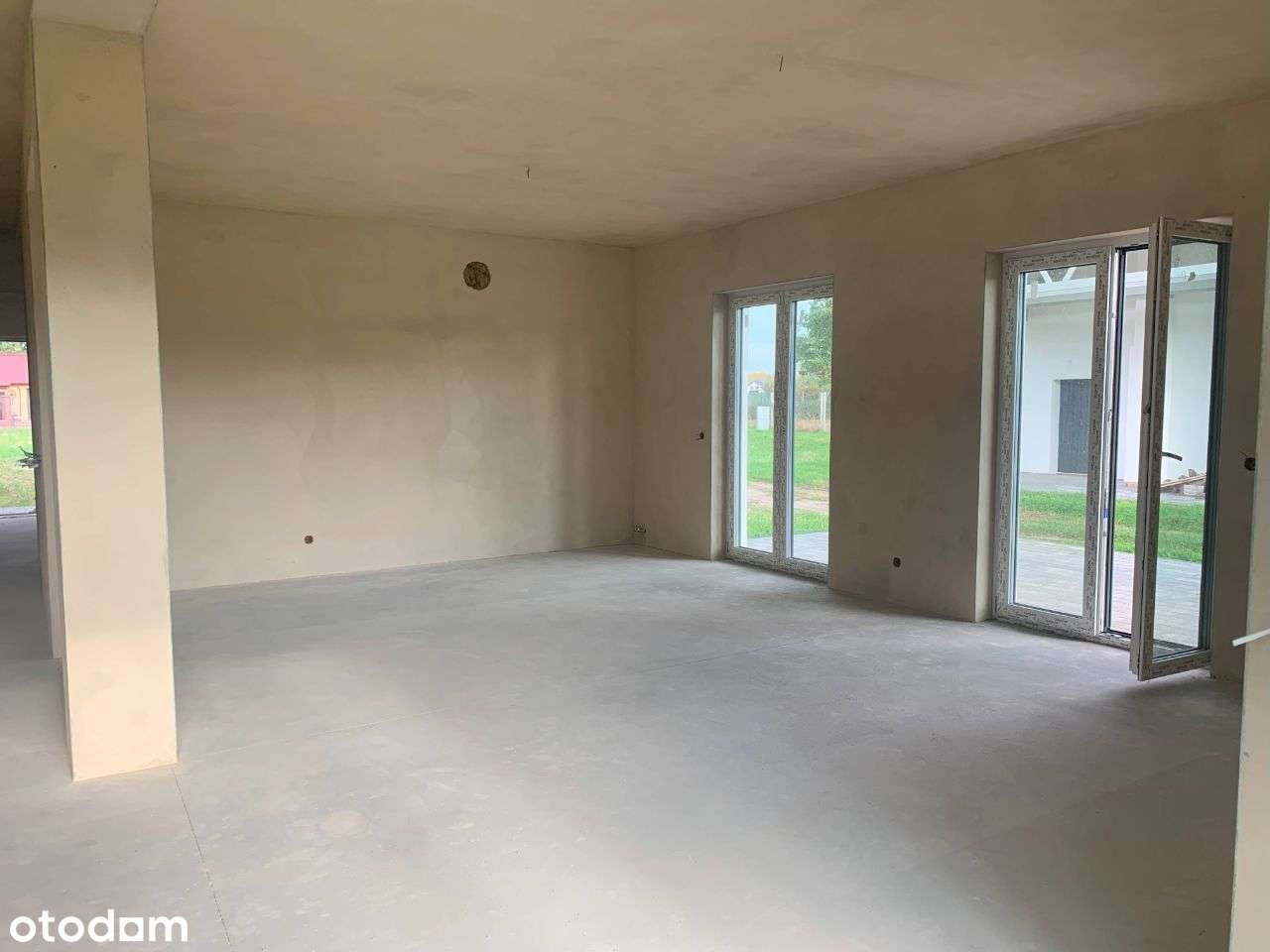 Komarowo nowy dom na działce 2440 m-13