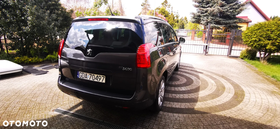 Peugeot 5008 1.6 HDi Style 7os - 7