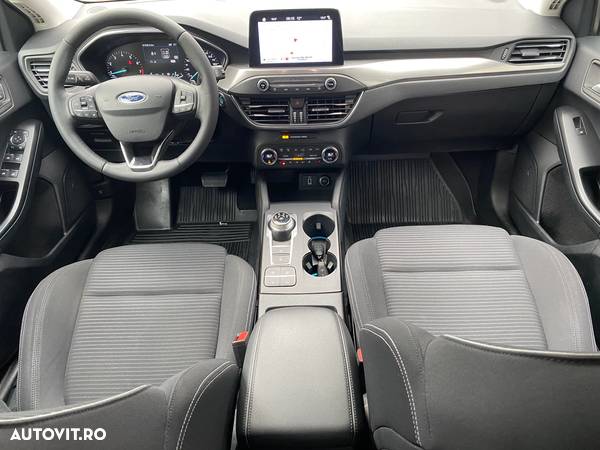 Ford Focus - 16