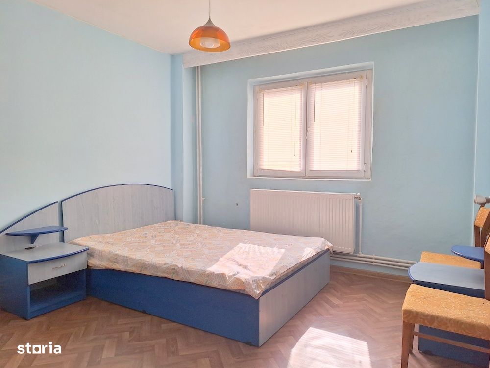 Apartament 2 decomandate, etaj 2/ 4, cu centrala,zona Energiei-Bacau