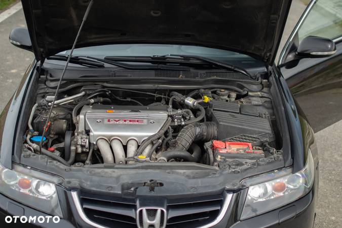 Honda Accord 2.4 Executive - 23