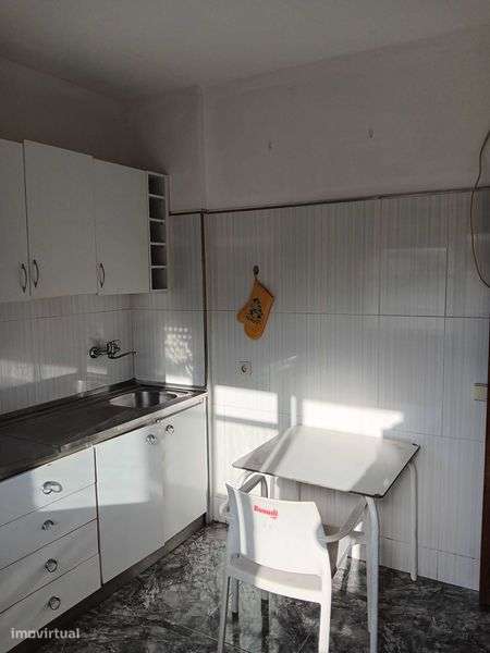 apartamento T2  (Excelente Localização) - Grande imagem: 5/11