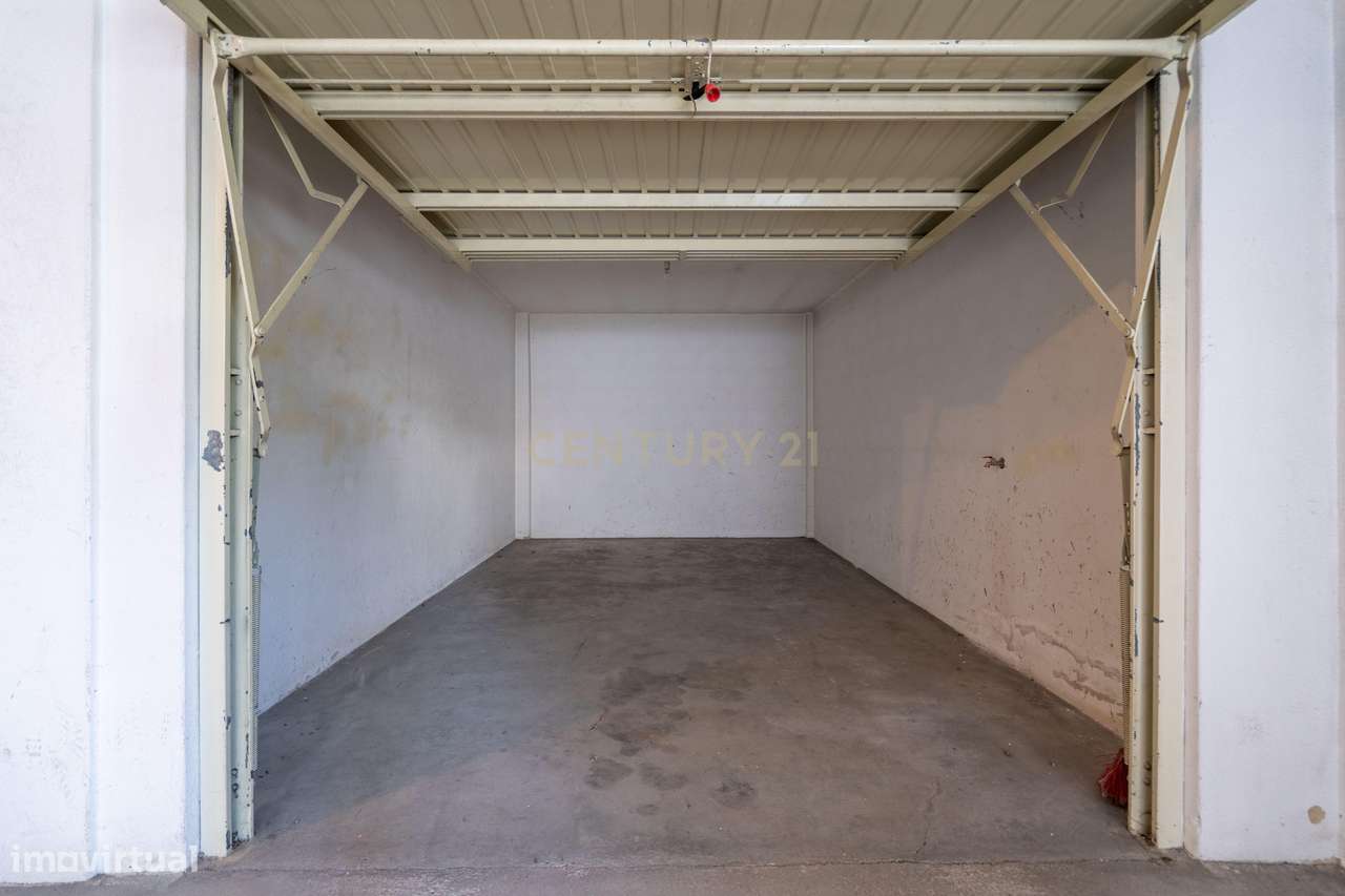 Moderno T1 em Lousã, quase novo e pronto a habitar-37