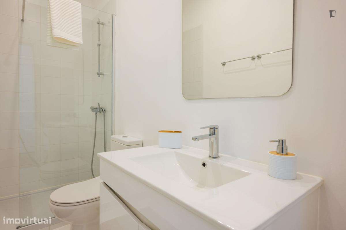Quarto - localizado em Arroios Lisbon - Grande imagem: 3/37