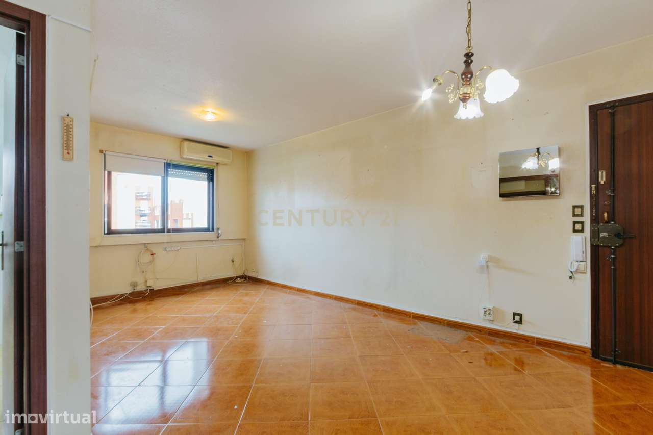 Apartamento T4 à venda no Barreiro-5