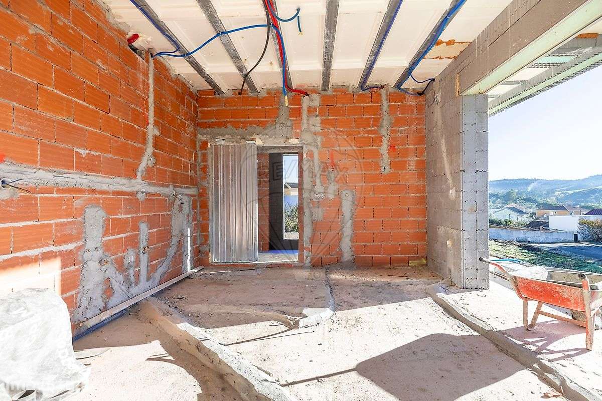 Moradia T4 para venda - Grande imagem: 3/33