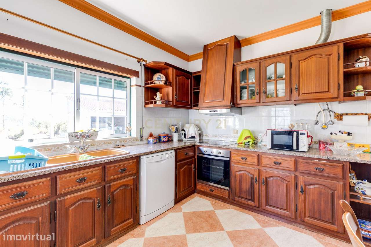 Casa T3 com Vista Panorâmica em Pombal, Leiria-10