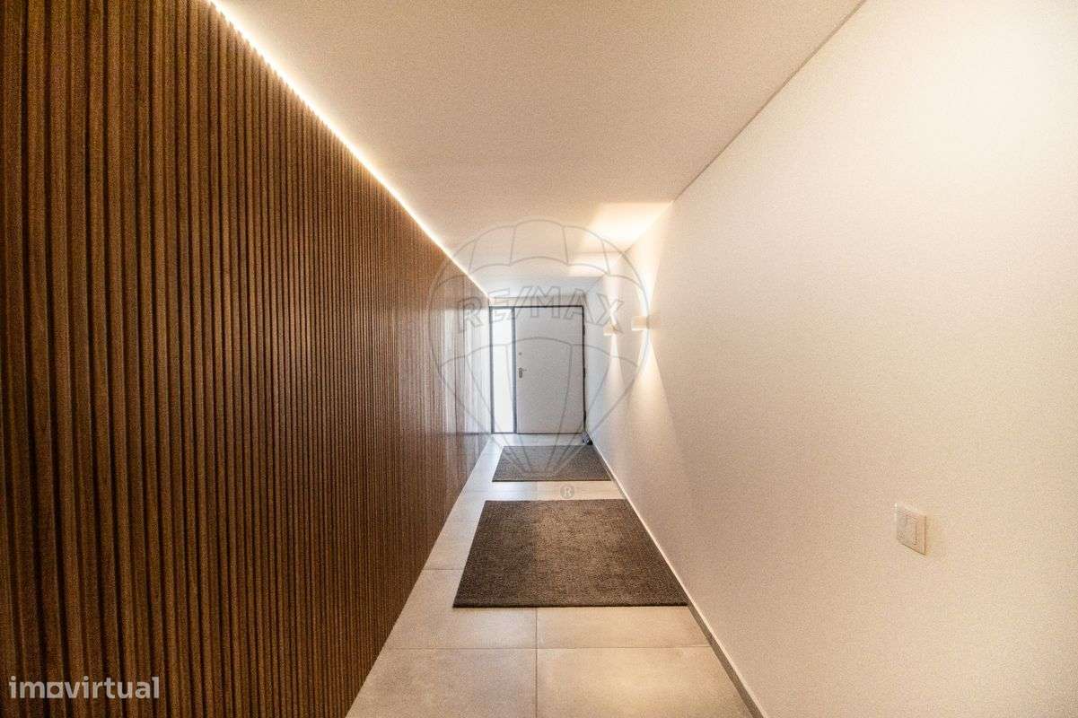 Moradia T5 para venda - Grande imagem: 2/50