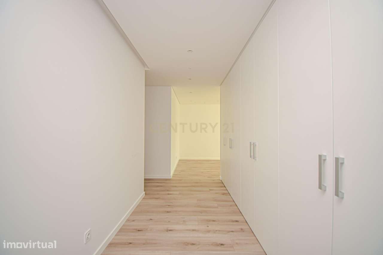 Apartamento T3 em Empreendimento Varandas da Torre em Carcavelos (Nova-12