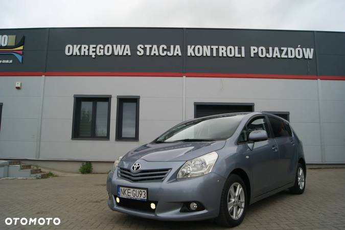 Toyota Verso 2.0 D-4D Executive - 3