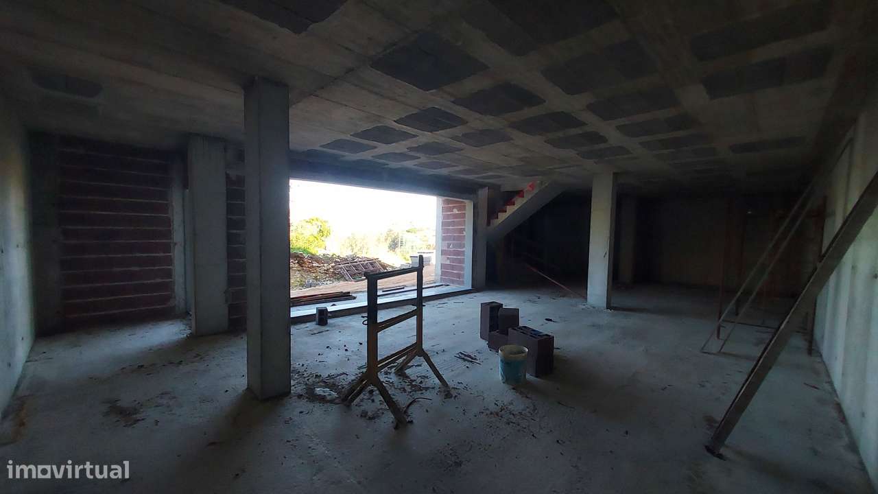 Moradia T3 nova com 3 casas de banho em Fátima-17
