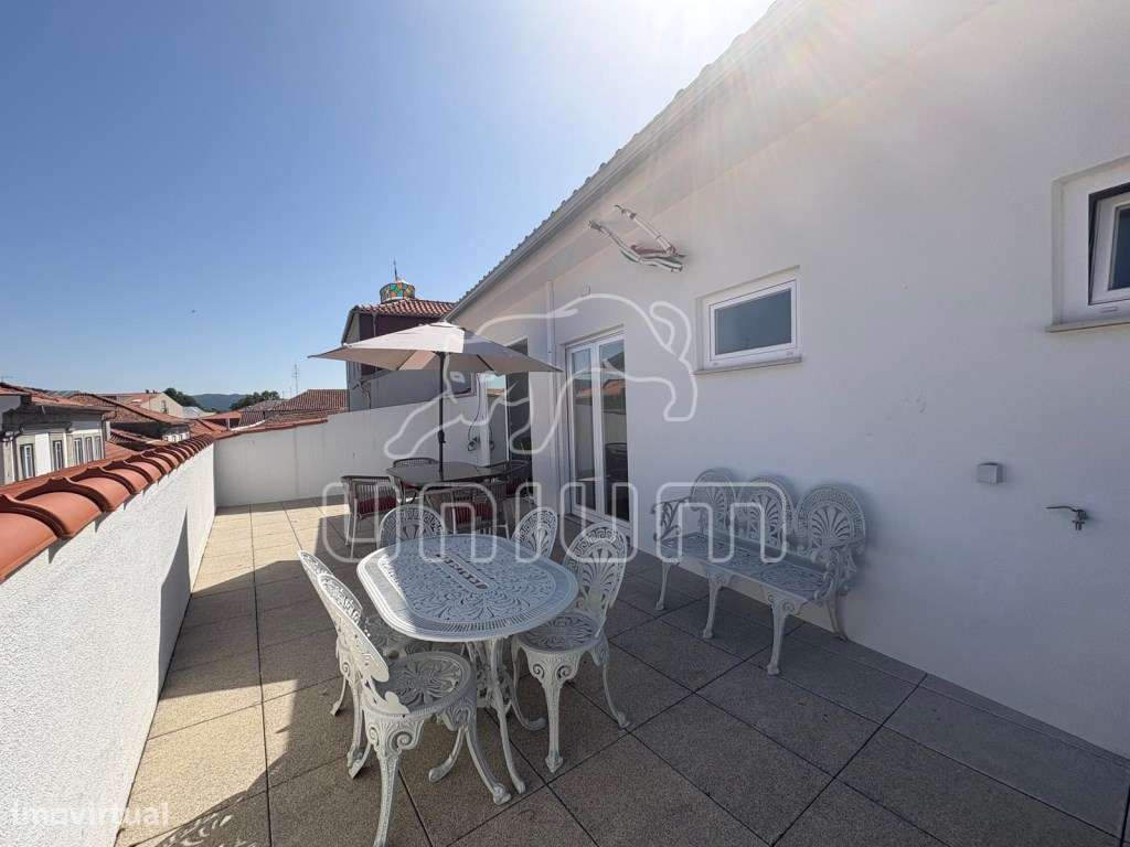 Apartamento T2 no centro histórico - Grande imagem: 2/7