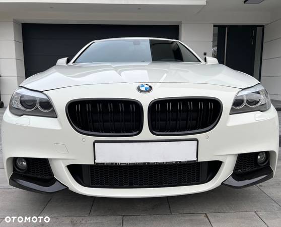 BMW Seria 5 525d xDrive - 21