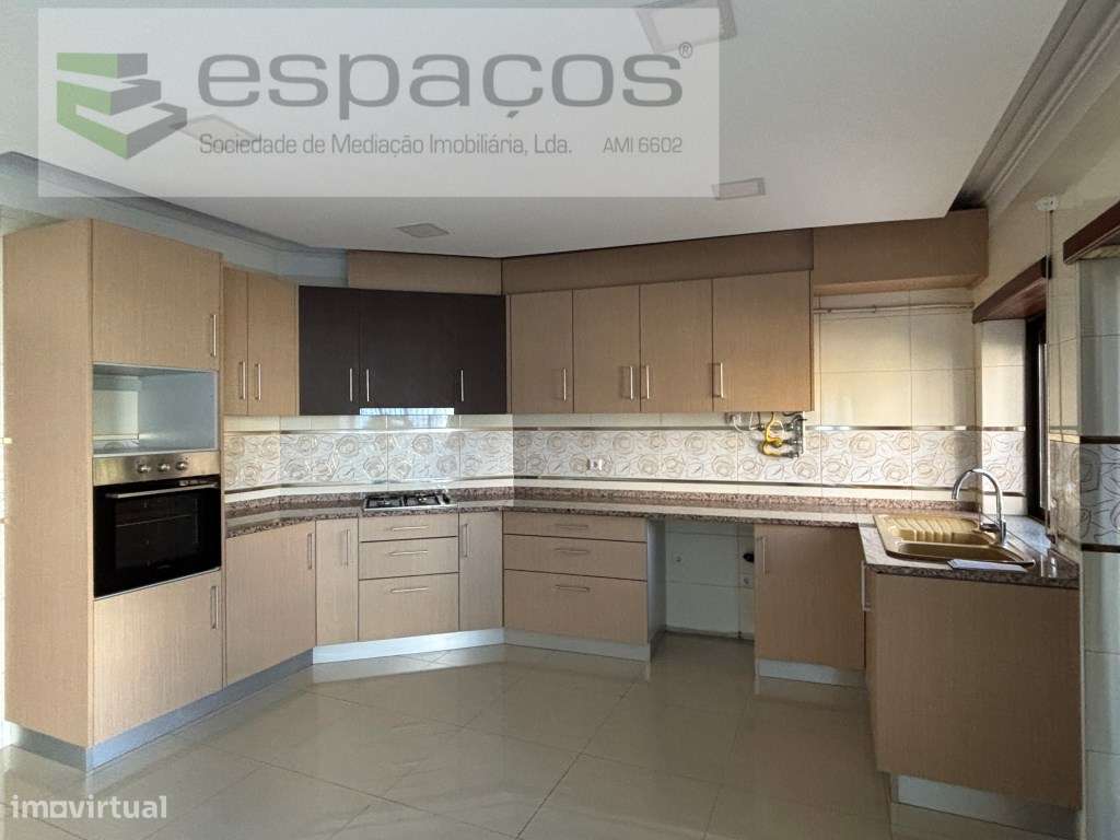 Moradia - Grande imagem: 5/24