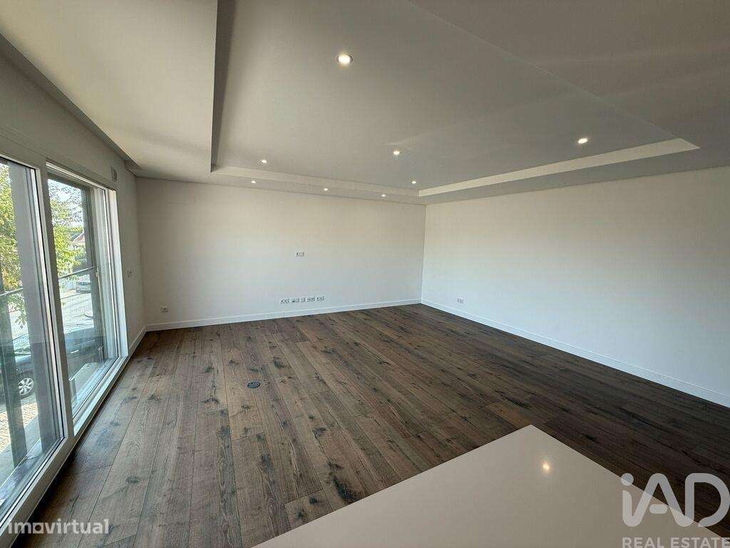 Apartamento T5 em Laranjeiro e Feijó de 196,00 m2 - Grande imagem: 4/27