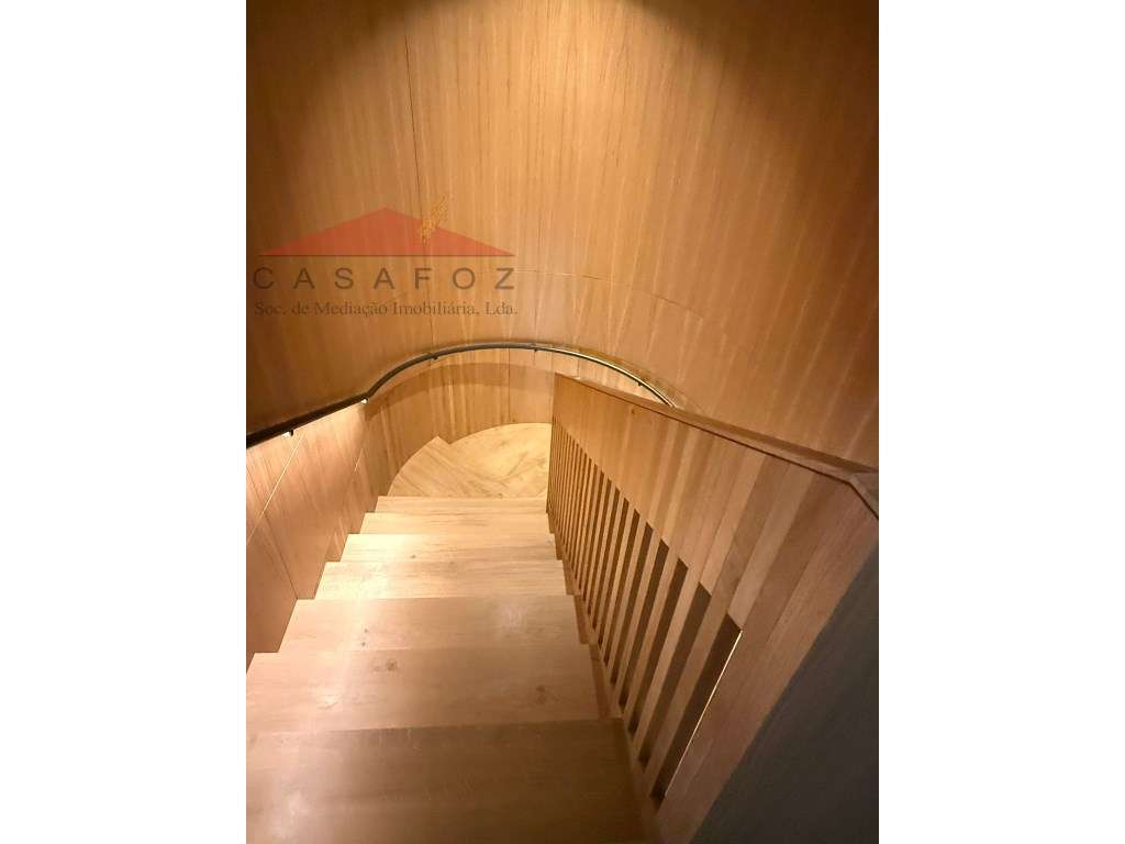 Venda Apartamento T3 Duplex Novo em Nevogilde-11