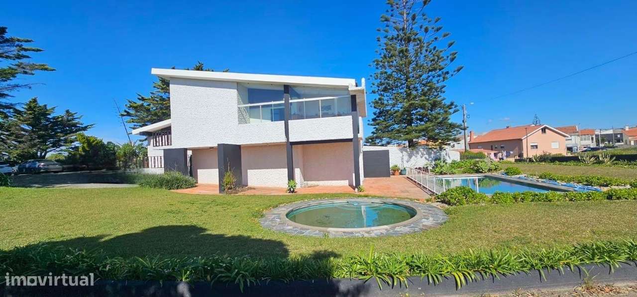 Refúgio sobre o Atlântico – Moradia T5 na 1ª Linha de Mar - Grande imagem: 2/17