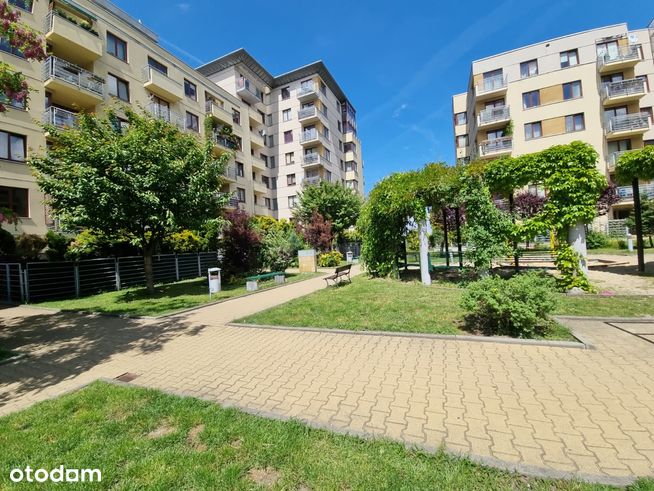 Piękne 2x balkon, kuchnia z oknem, wc osobno winda parking piwnica