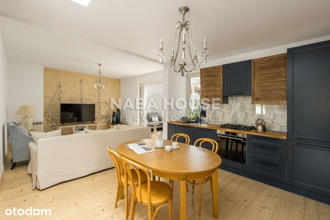 Wygodny Apartament z werandą w pięknej kamienicy