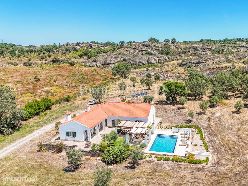 Quinta com 2 casas e piscina no P. N. da Serra de São Mamede - Grande imagem: 2/60