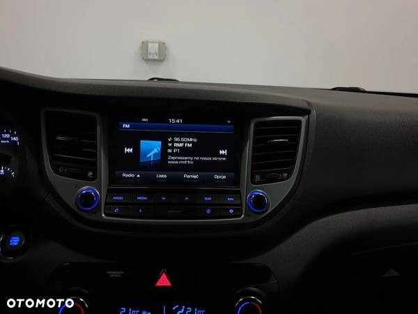 Hyundai Tucson 2.0 CRDI BlueDrive Style 2WD - 18