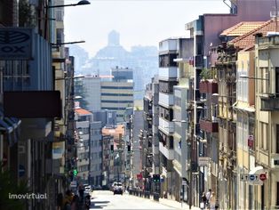 Moradias antigas c/ projeto para 7 apartamentos. Portugal, Porto.