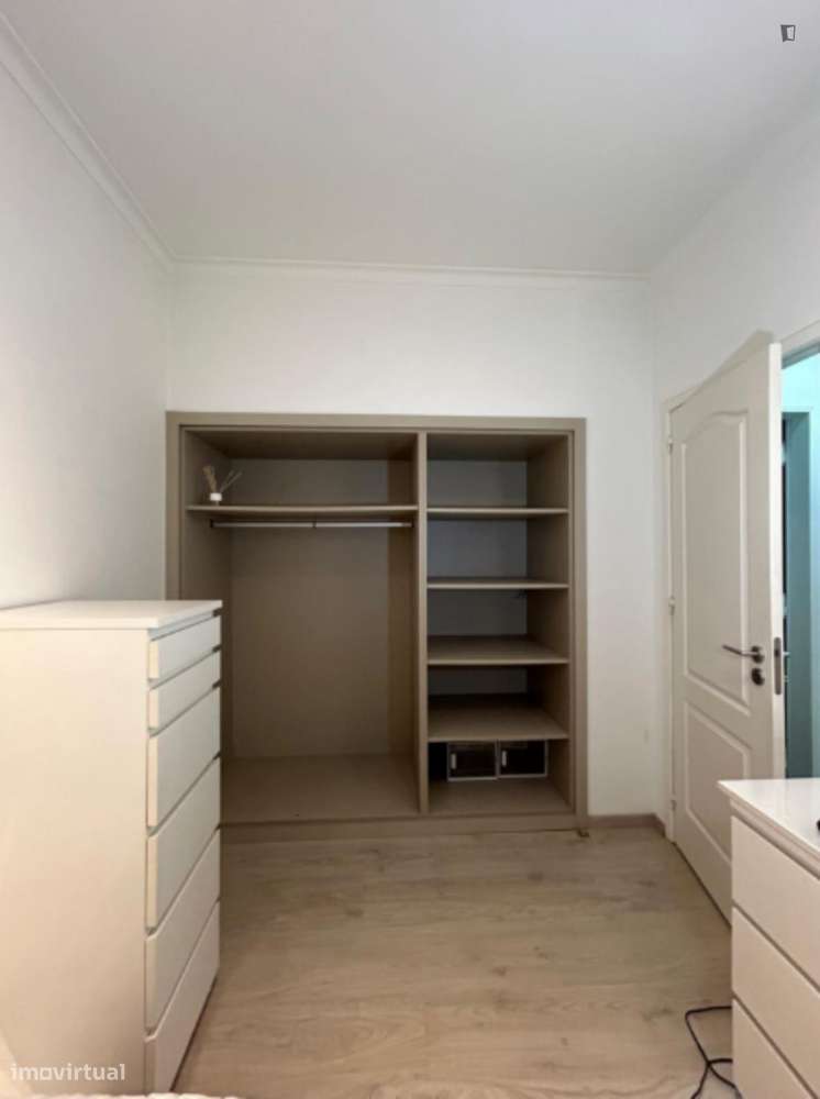 Quarto - localizado em Penha de França Lisbon - Grande imagem: 4/10