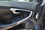 Volvo V40 D4 Drive-E Momentum - 11