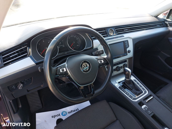 Volkswagen Passat 2.0 TDI DSG Comfortline - 10