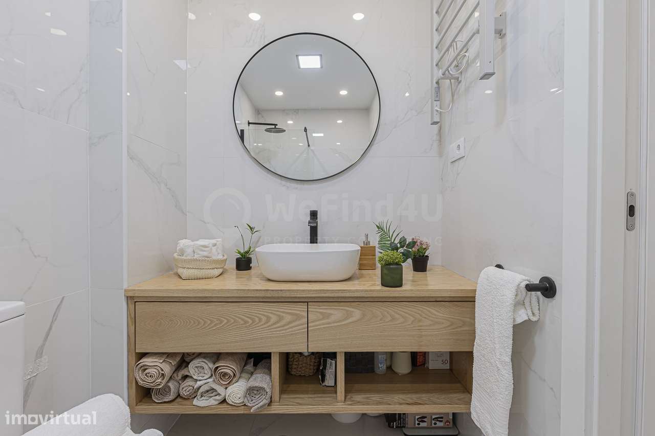 T2 Totalmente Remodelado - Baixa da Banheira-22