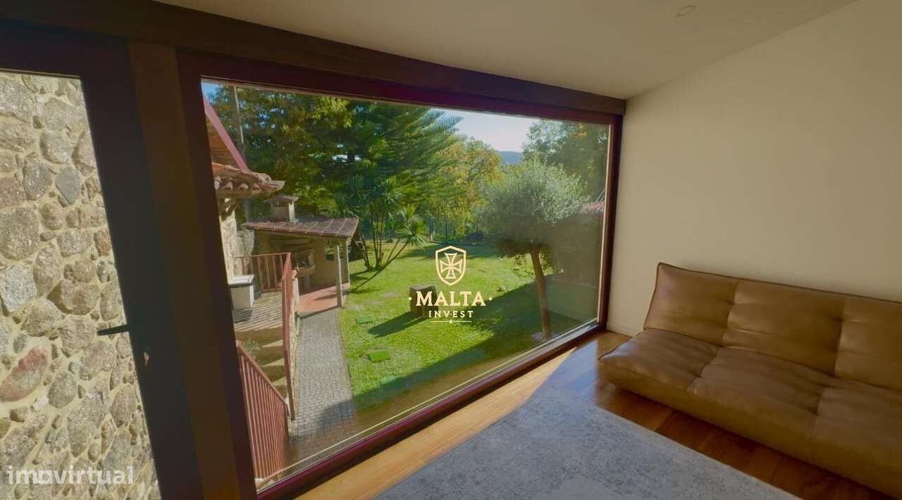 MORADIA EM PEDRA T2 – Charme Antigo com Conforto Moderno-11