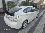 Toyota Prius 1.8 HSD Sol - 3