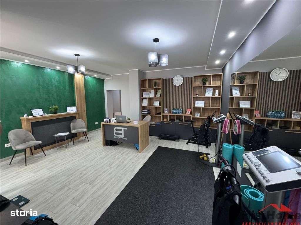 Spatiu comercial renovat complet de vanzare in Focsani - Imagine principală: 3/19