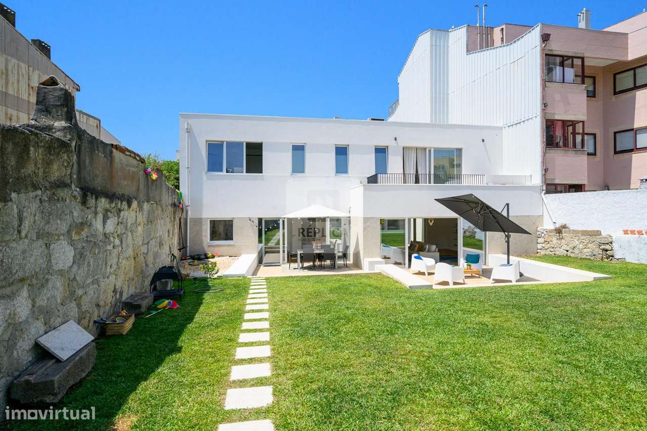 Moradia T4+1 Jardim e Piscina Parque da Cidade | Moradia Aldoar-5