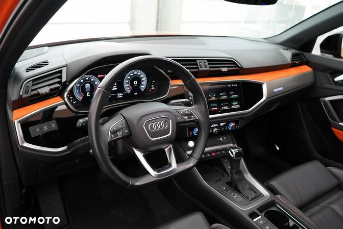 Audi Q3 - 18