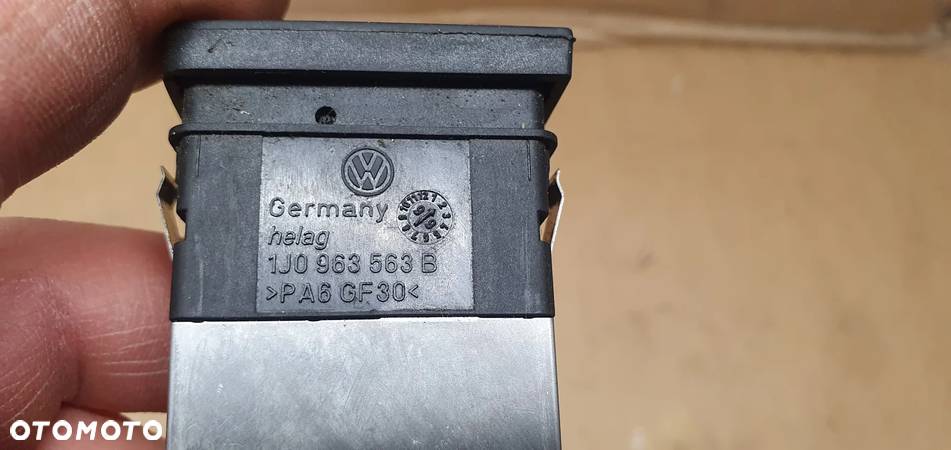 Przełącznik grzania fotela VW Golf IV 4 1J0963563B - 4