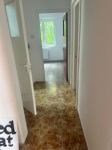 Apartament 3 camere, decomandat.Metrou Aparatori Patriei.-9