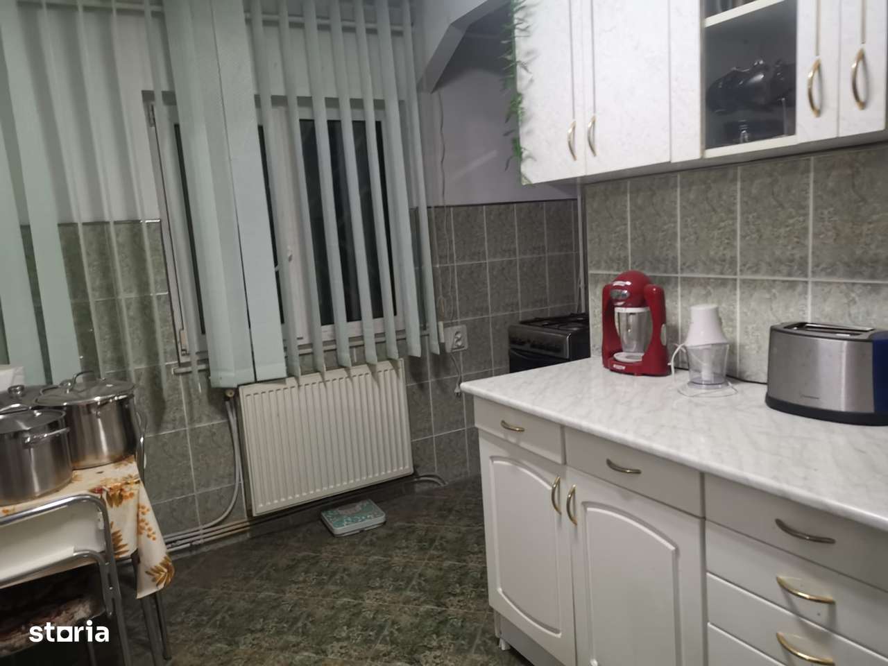 3 camere Teilor / PS.-uri , Decomandat / centrala , partial mobilat-10