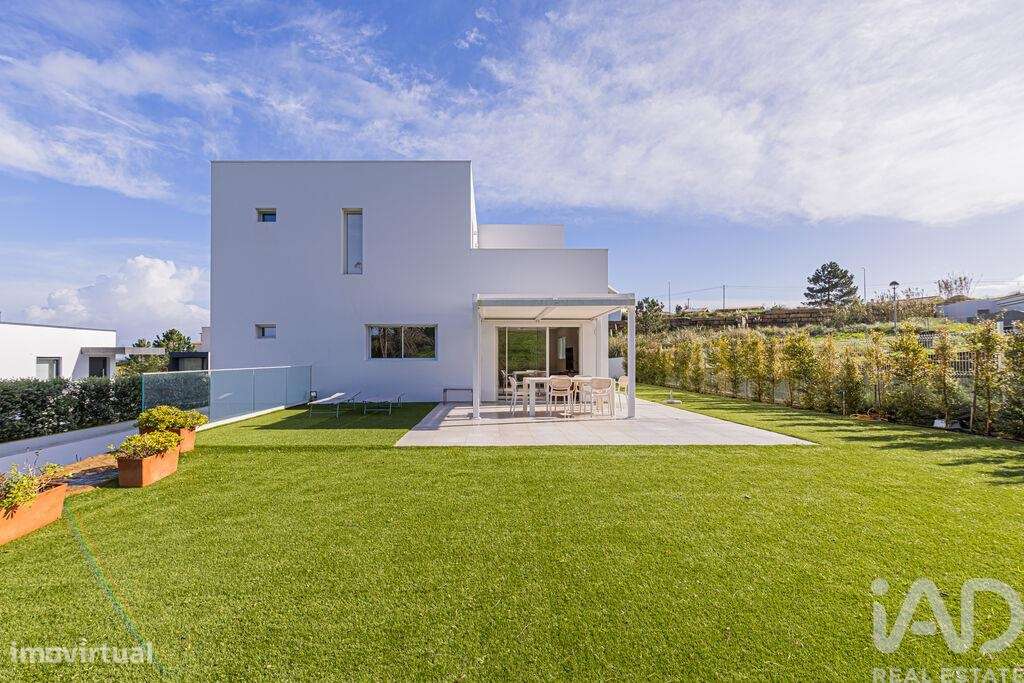 Moradia isolada T4 em Santo Isidoro de 220 m2 - Grande imagem: 2/40