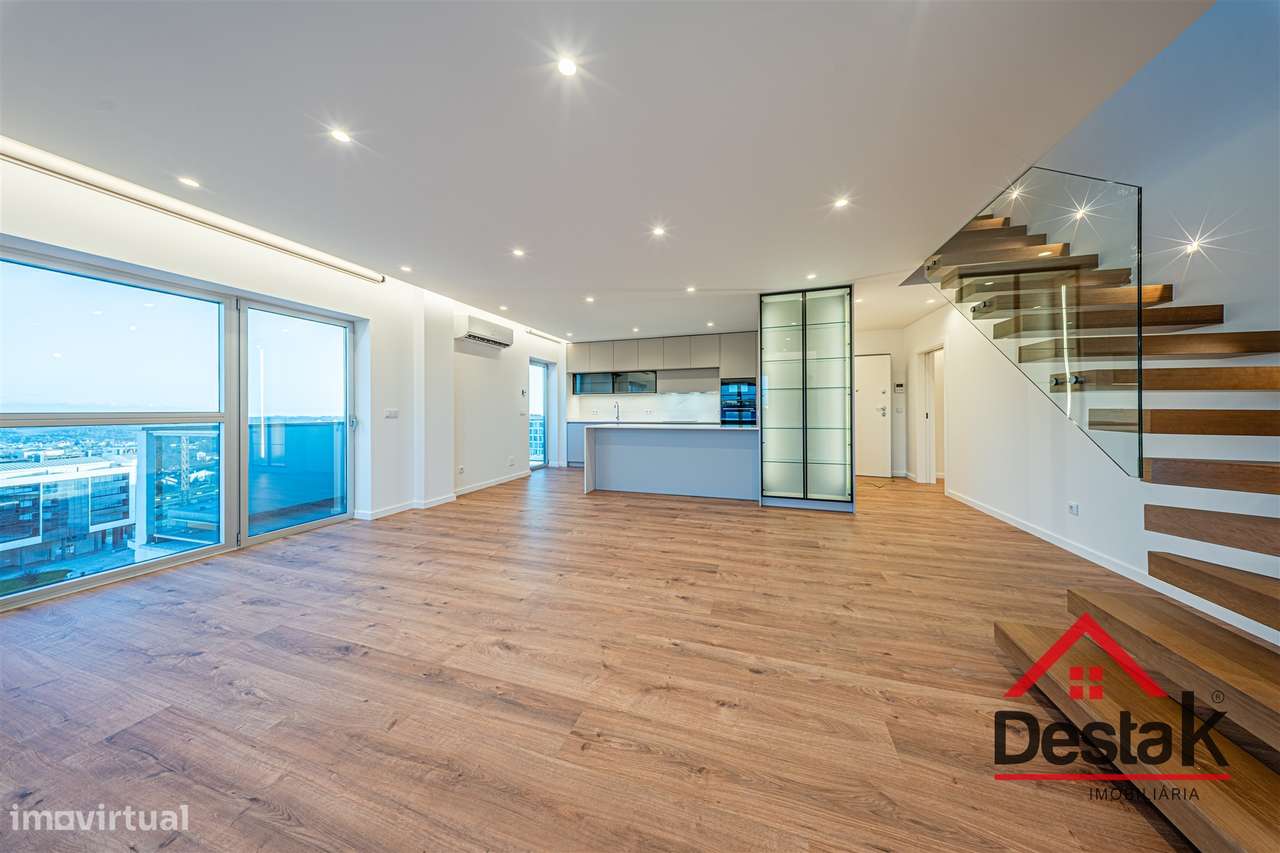 Apartamento T4 Duplex  junto ao Palácio do Gelo - Grande imagem: 3/37