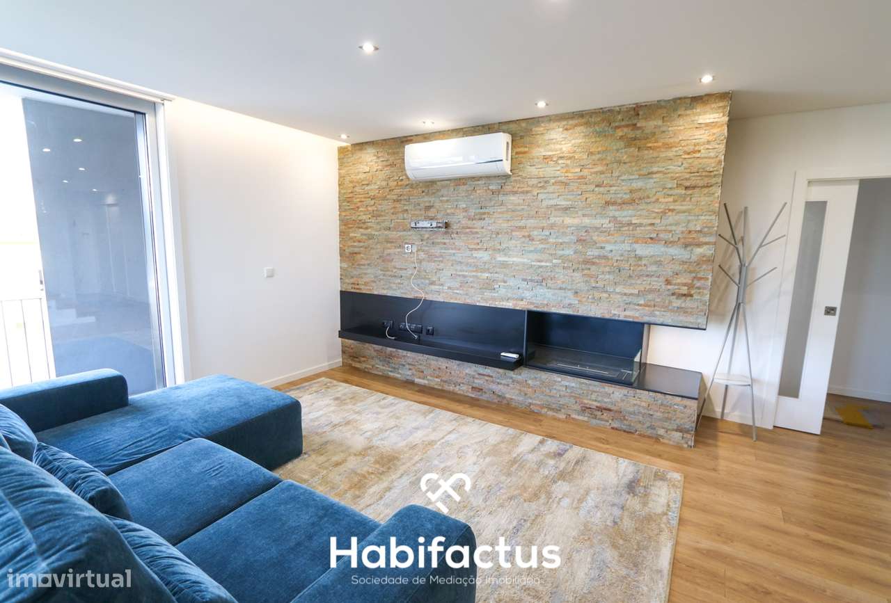 Apartamento T3+2 com Varandas e Terraço em Viseu-4